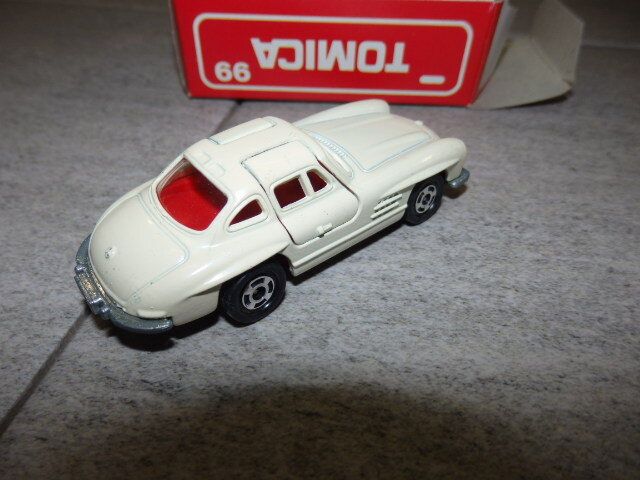 赤箱　トミカ NO.99 メルセデスベンツ300SL 日本製　アイボリー　 MM1/A63_画像3