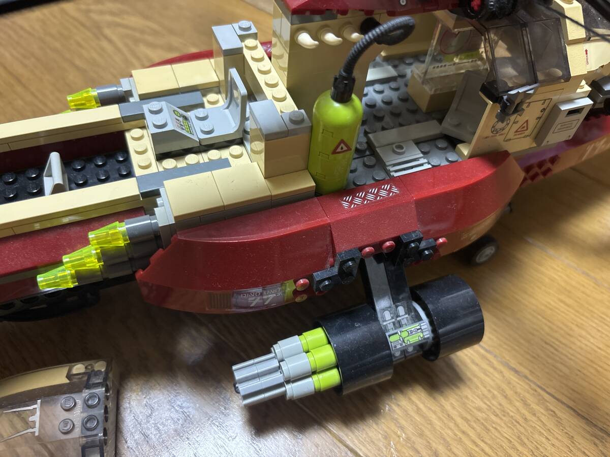 レゴ  (LEGO) ダイノ・アタック T-1タイフーンvs.Tレックス 7477 説明書付き ミニフィグ4体付き 恐竜フィギュア2体付きの画像5