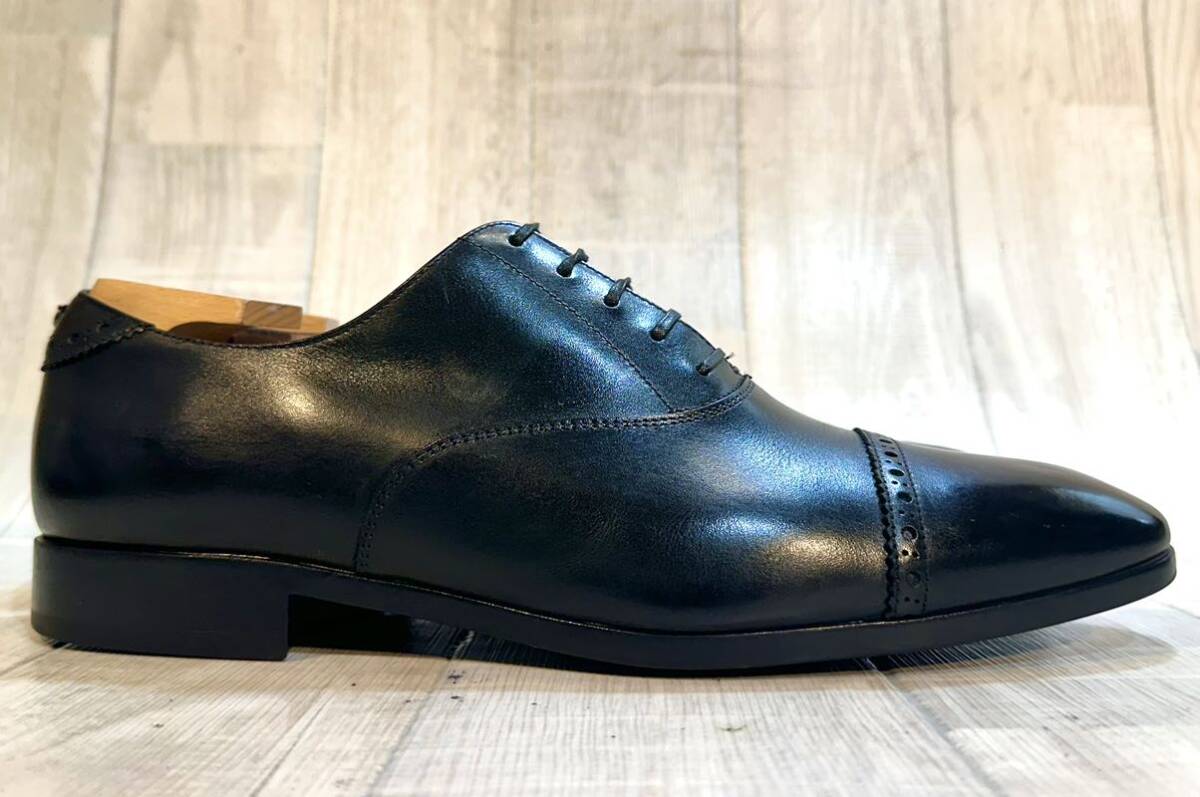 Salvatore Ferragamo フェラガモ◆26.5cm 8.5 E◆パンチドキャップトゥ ストレートチップ 革靴 ビジネスシューズ ドレスシューズ ITALY製の画像3