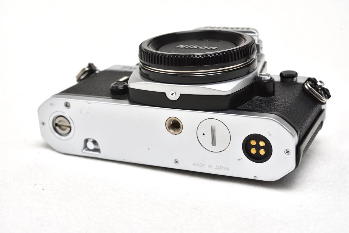 【きれいな動作品】Nikon ニコン New FM2 シルバー 最後期型CEマーク入り　清掃・整備済　電池付き　2000年11月製_画像9