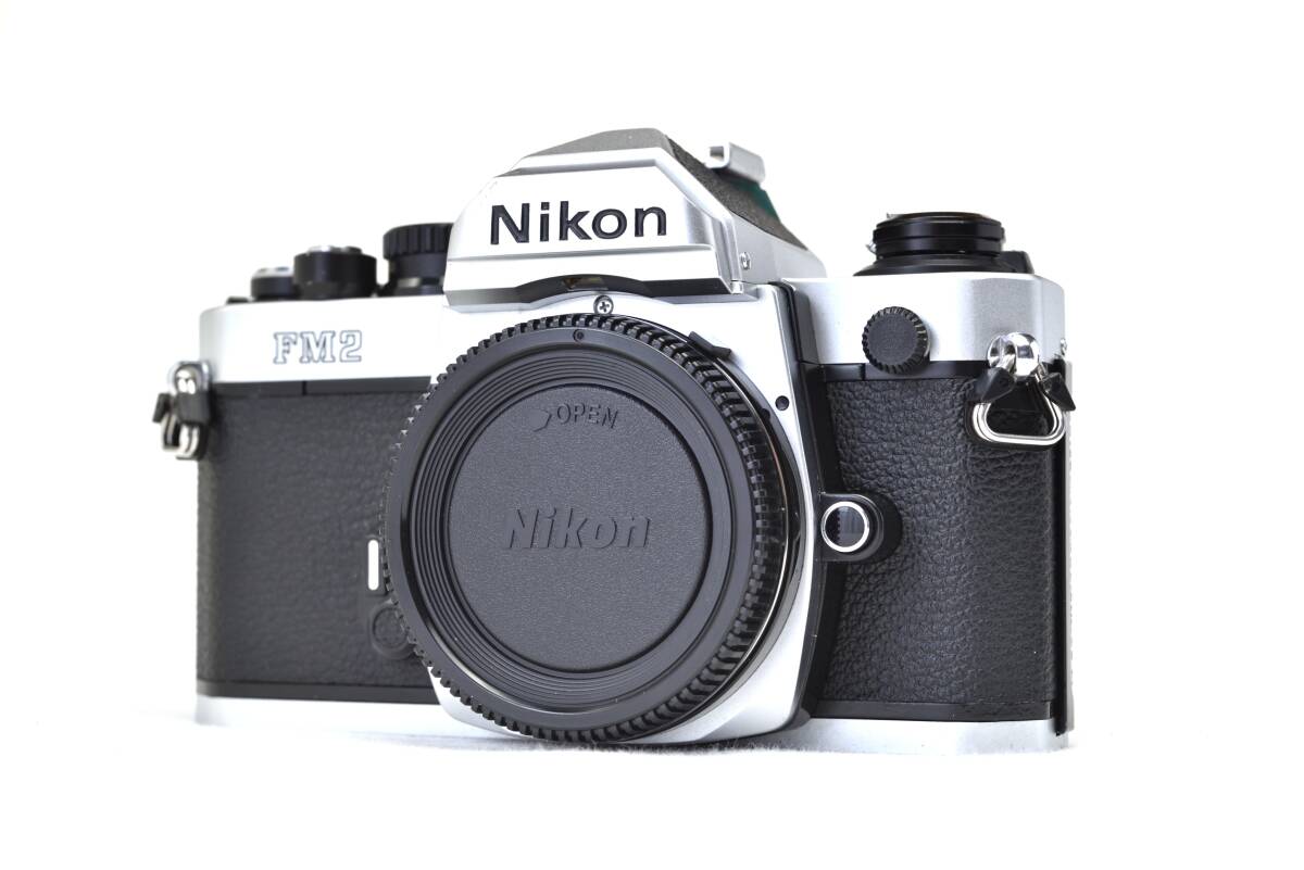 【美品】Nikon ニコン New FM2 シルバー 後期型　清掃・整備済み　電池付きでこのまま使える状態良好品_画像1
