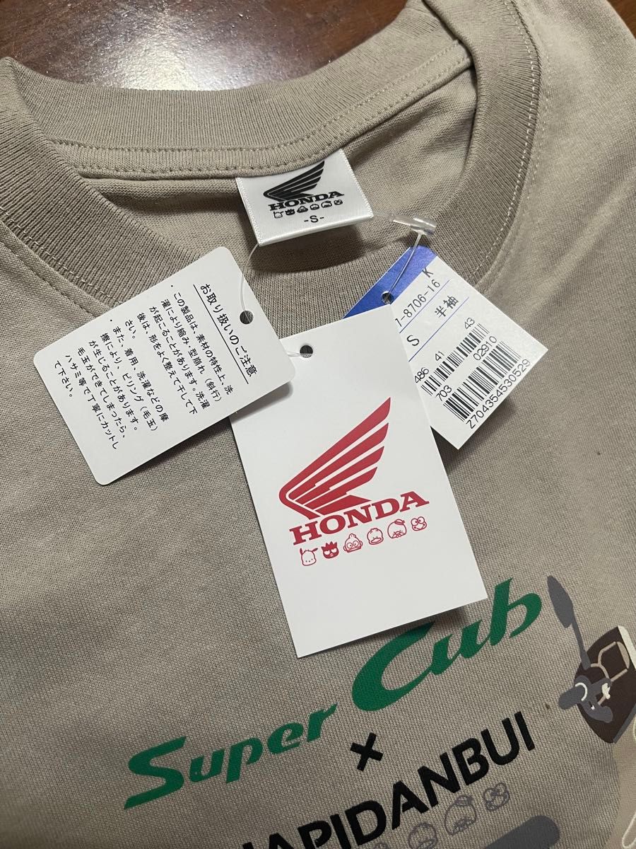 【新品・タグ付き】HONDA ホンダ スーパーカブ× サンリオ HAPIDANBUI コラボ Tシャツ Sサイズ