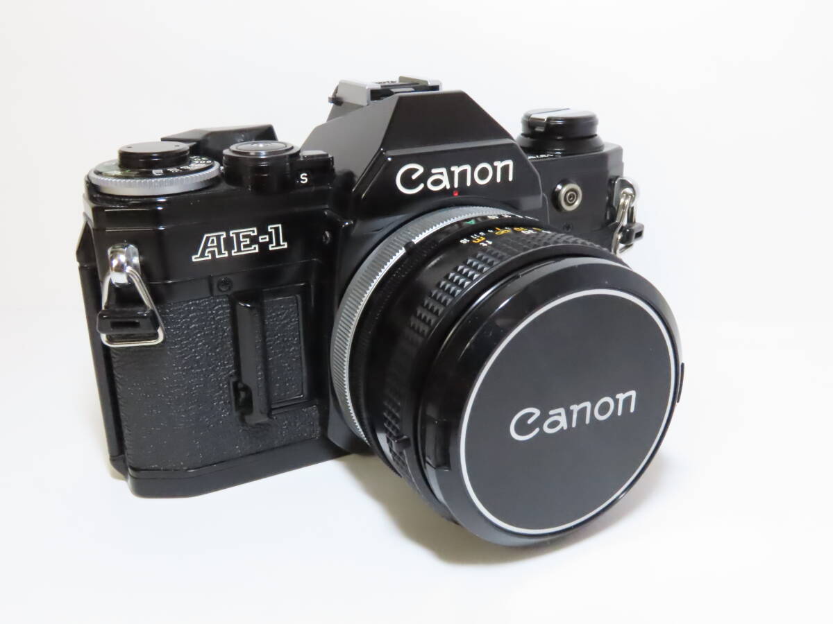 キャノン Canon AE-1 ブラックボディー 及び レンズ FD 50mm 1:1.8 S.C.の画像1