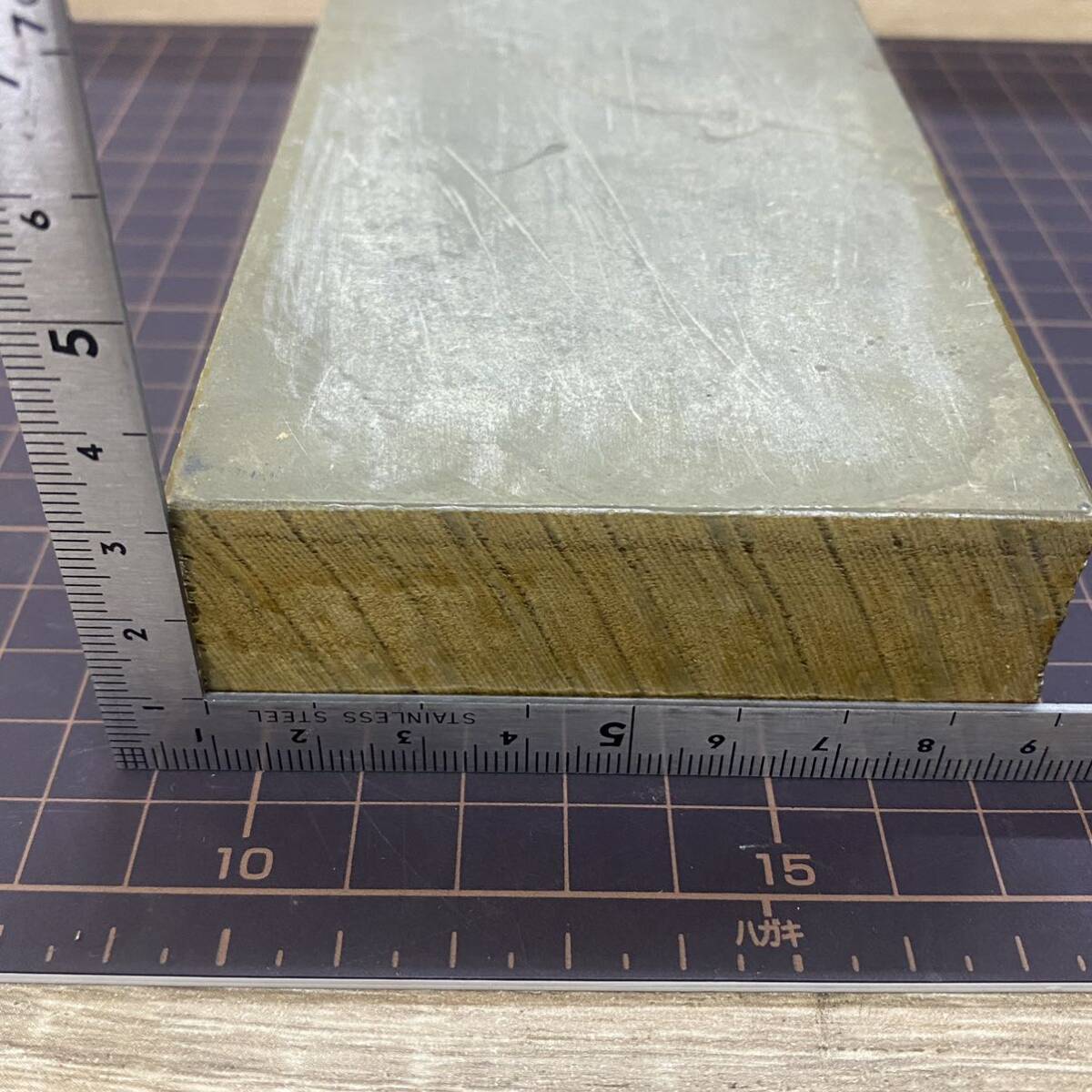 733 натуральный точильный камень плотничный инструмент точить масса 1338g примерно 3cm