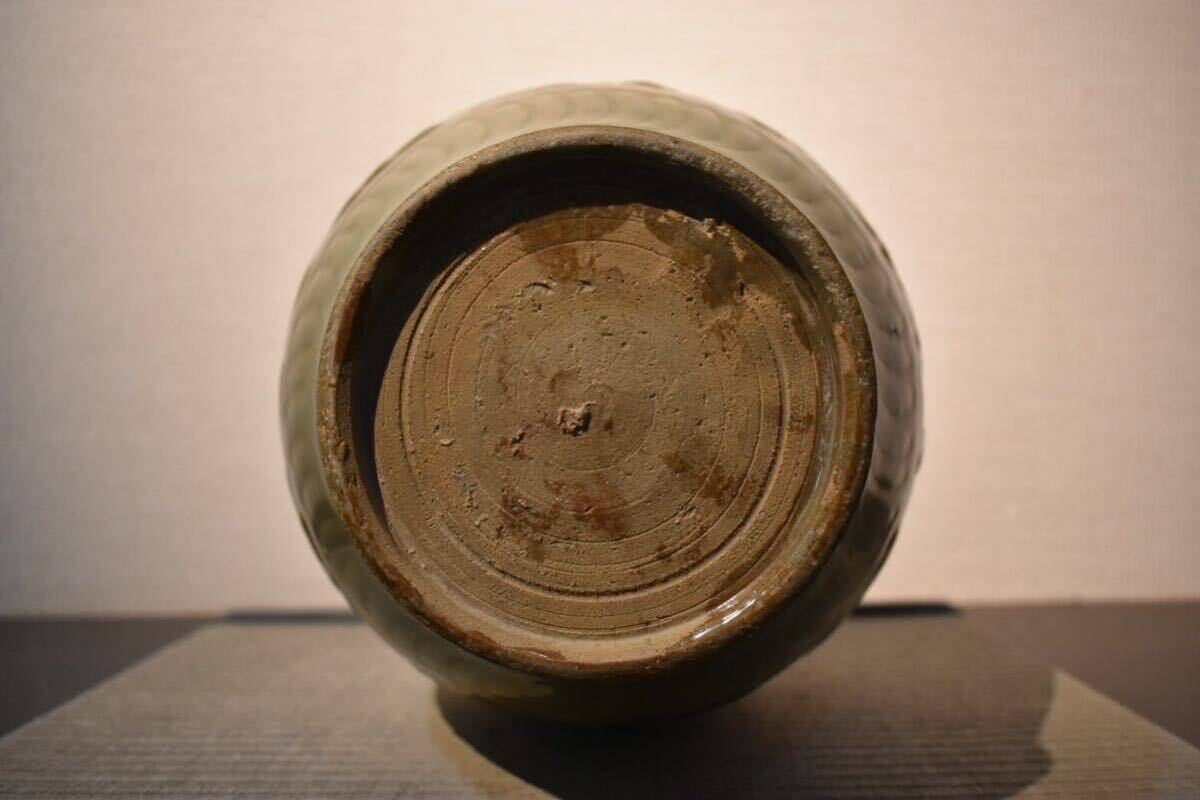 【GE】R448【コレクター所蔵品】時代 越州窯青磁花瓶 /中国古玩 中国美術 骨董品 時代品 美術品 古美術品の画像6