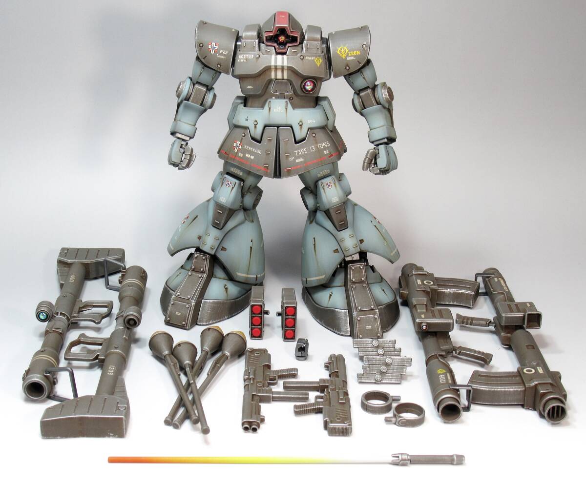 【MG 1/100 MS-09 ドム ランバ・ラル専用機 戦場風 改修塗装完成品】の画像9