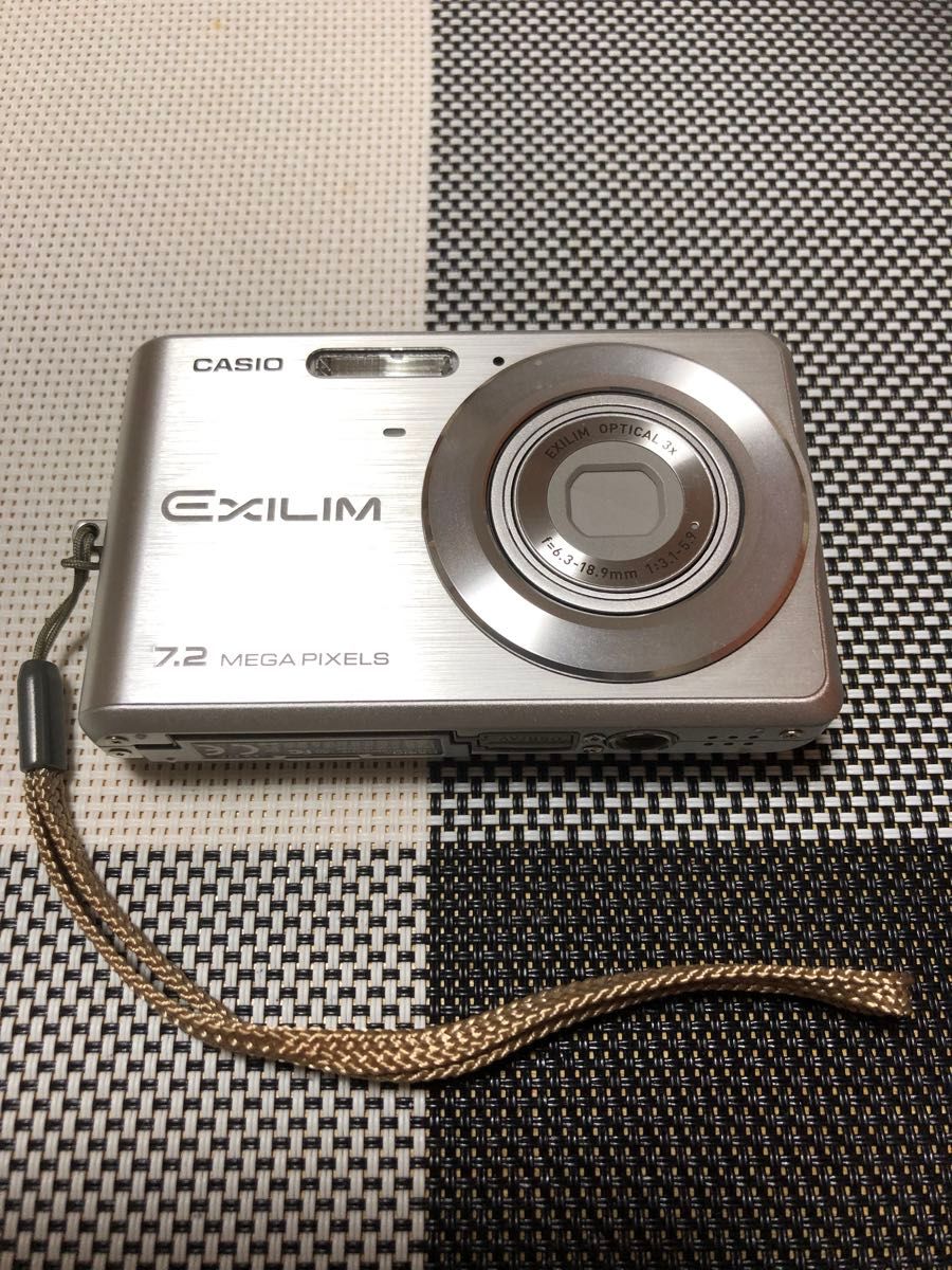 コンパクトデジタルカメラ CASIO EXILIM EX-Z77 