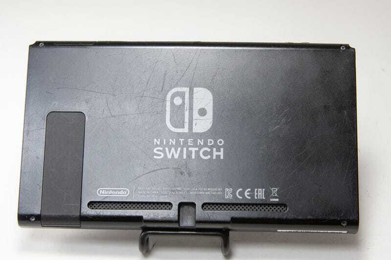 任天堂 Switch スイッチ S104 / ジャンク・故障品 / ブルースクリーン / 修理・部品取りの画像5