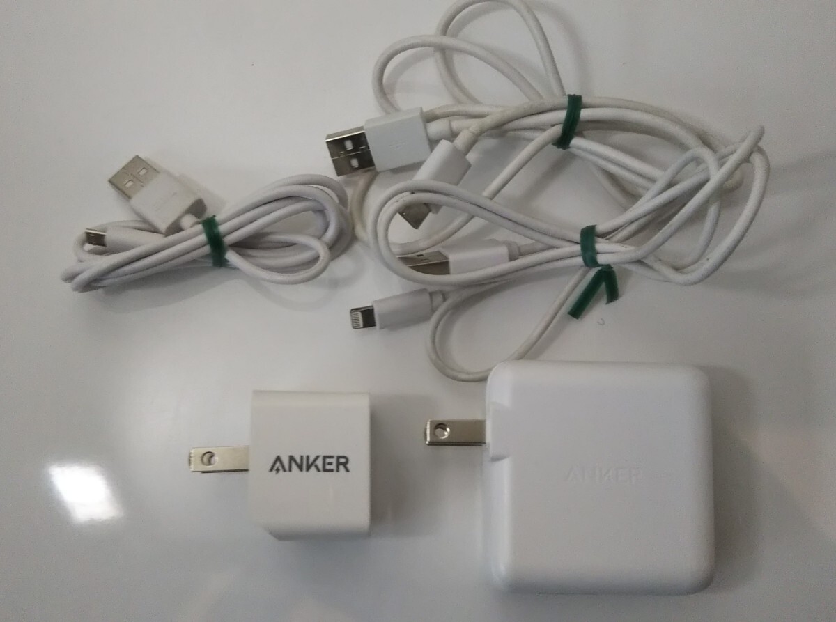 1638送料200円 ANKER USB急速充電器 PowerPort 2 Elite A2023 PowerPort mini A2620 ケーブルおまけ 充電器 白 ホワイト アンカーの画像1