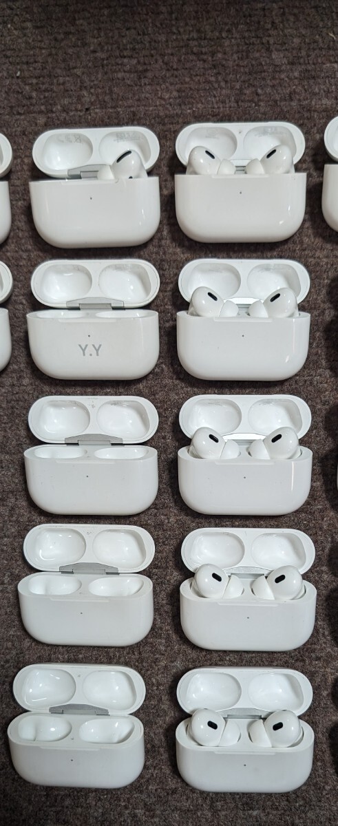 送料無料AppleアップルAirPods PRo第2世代まとめてイヤホンまとめチャージャー格安Air pods3/Find my表示あり大量24個エアポッツプロの画像3