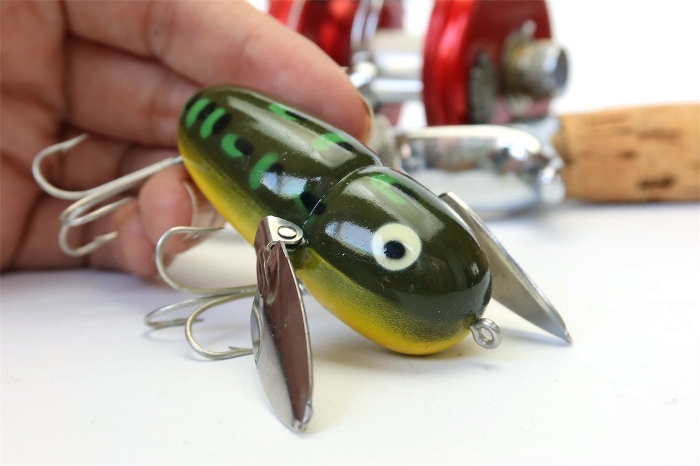 70/80S ! HEDDON CRAZY CRAWLER SPOOK クレージークローラー ABU BALSA50 SMITH FENWICK UMCO ハトリーズ 全盛期のオールドルアー_画像1