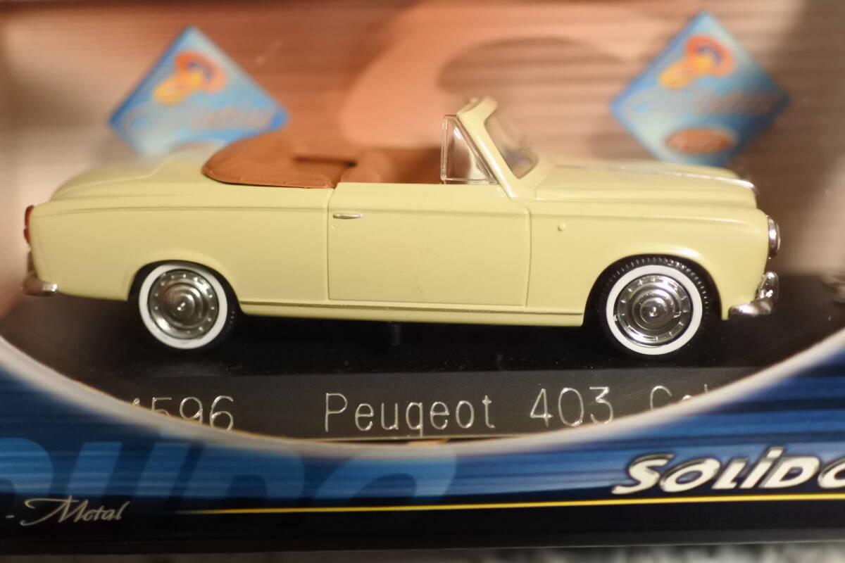1/43 Solido Peugeot 403 cabriolet a model 