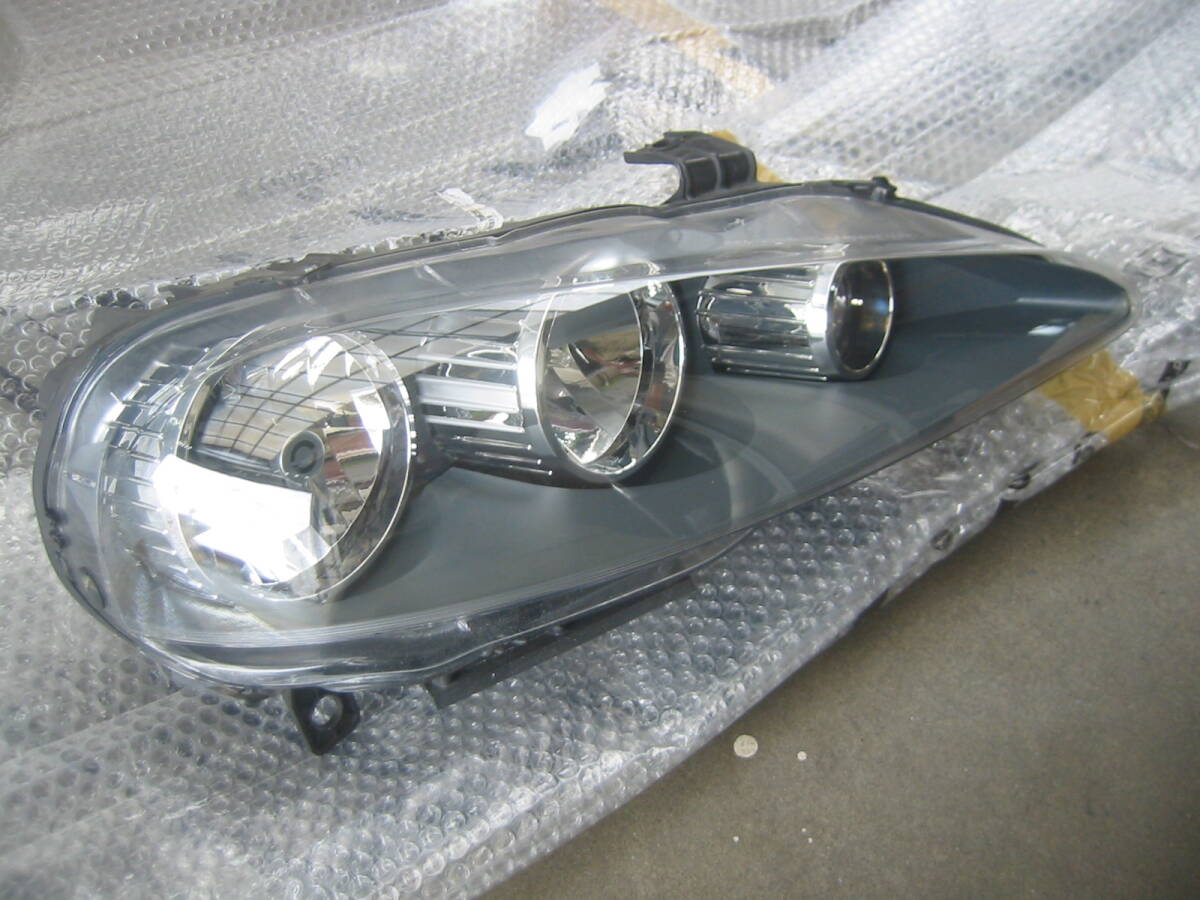  アルファロメオ 147 HID ヘッドランプ ALFAROMEO 147　右ヘッドライト中古　Valeo_画像1