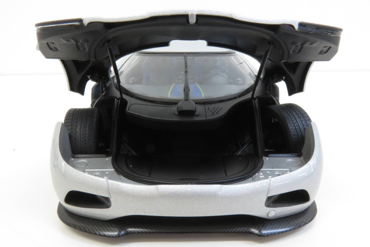 16420 上604-256 車 模型 AUTOart 1/18 Koenigsegg Agera オートアート ケーニグセグ アゲーラ 置物 インテリア 玩具 ヤ60の画像4