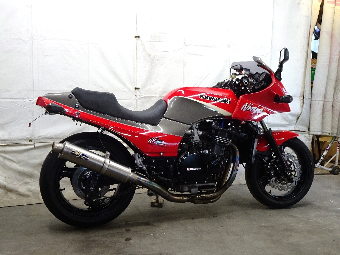 埼玉発 動画有 全国のGPZファンの皆様やっと入荷です！カワサキ GPZ900R A11 FCR装着済 何と太足6J 190 17インチ ノジマチタン ローンok_始動動画はYouTubeでご覧下さいませ。