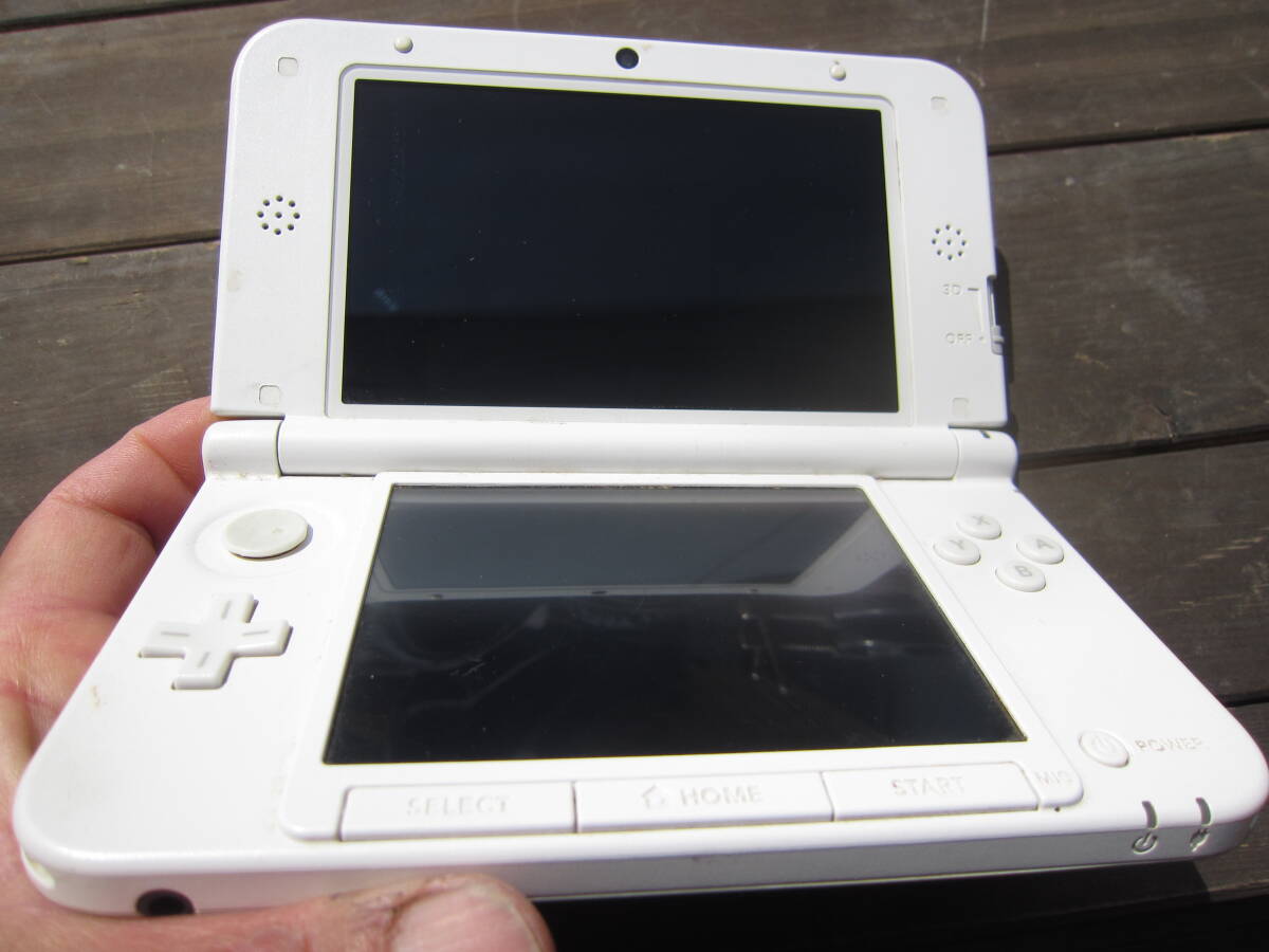 SATU438 nintendo 3DS LL SPR-001 body only operation not yet verification junk treatment Nintendo NINTENDO 3DS postage 370 jpy including in a package OK