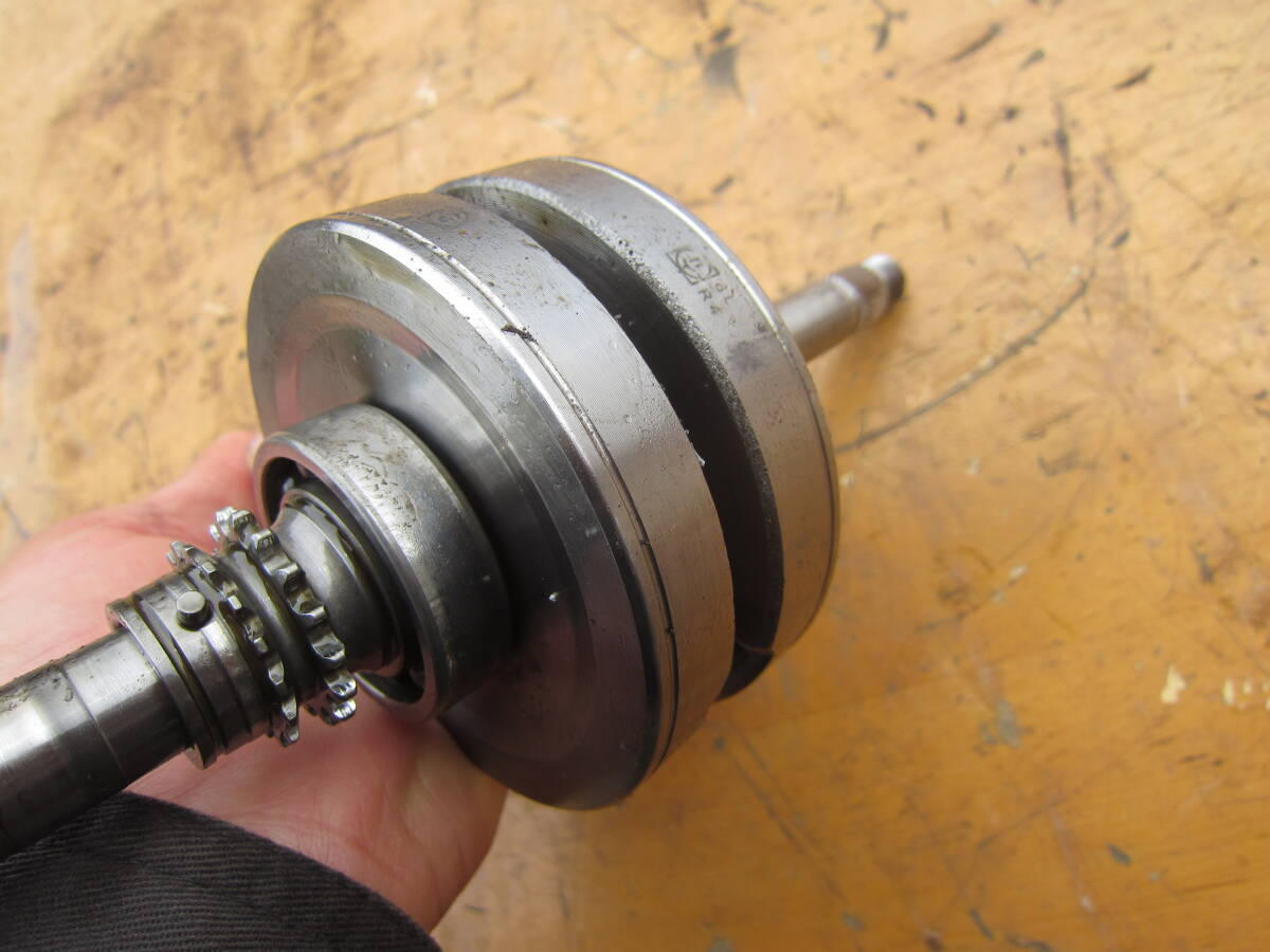 IKA33 let's 4 basket CA43A-1018** crank crankshaft used present condition. .. Suzuki including in a package OK