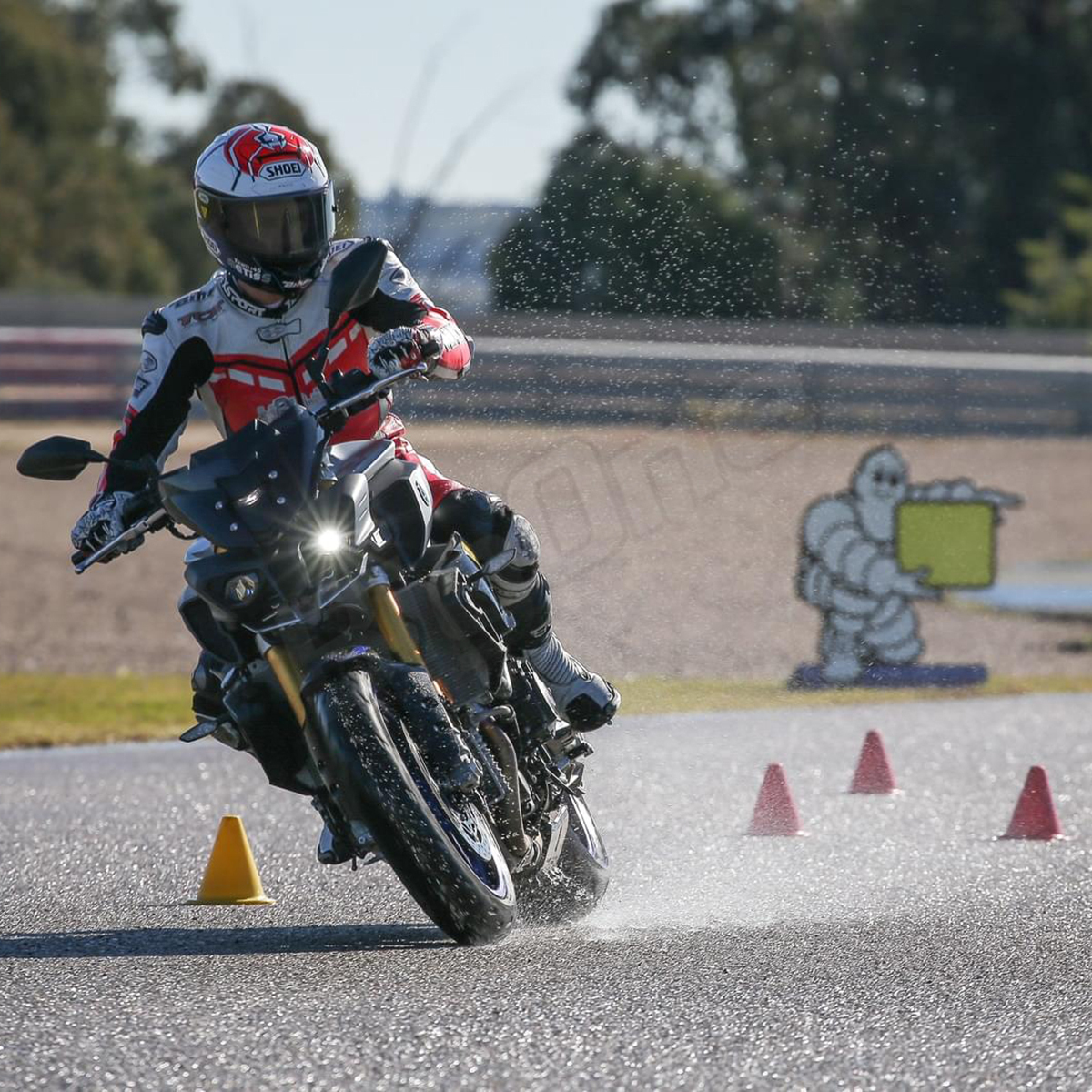 MICHELIN ROAD 5 LAVERDA ラベルダ 750 Strike ストライク Ghost ゴースト 120/60ZR17 55W TL スポルテック フロント タイヤ ミシュラン_画像5