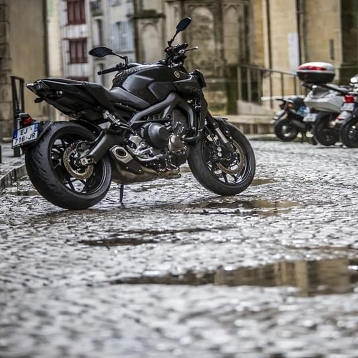 MICHELIN Road5 DUCATI MONSTER1100 モンスター1100S MONSTER1200 S Diavel 1199Panigale S 120/70ZR17 M/C 58W TL リア リヤ タイヤ_画像9