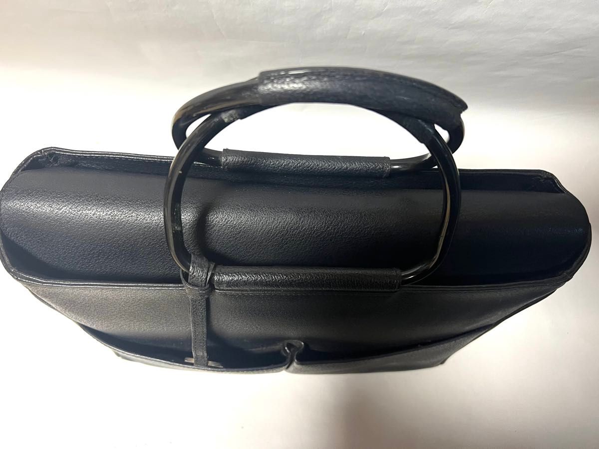 GUCCI グッチ 黒 レザーバッグ クルーズライン オールドグッチ GUCCI グッチ 黒 レザーバッグ クルーズライン オールドグッチ