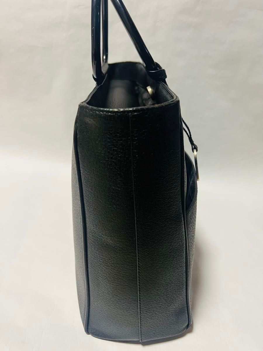 GUCCI グッチ 黒 レザーバッグ クルーズライン オールドグッチ GUCCI グッチ 黒 レザーバッグ クルーズライン オールドグッチ