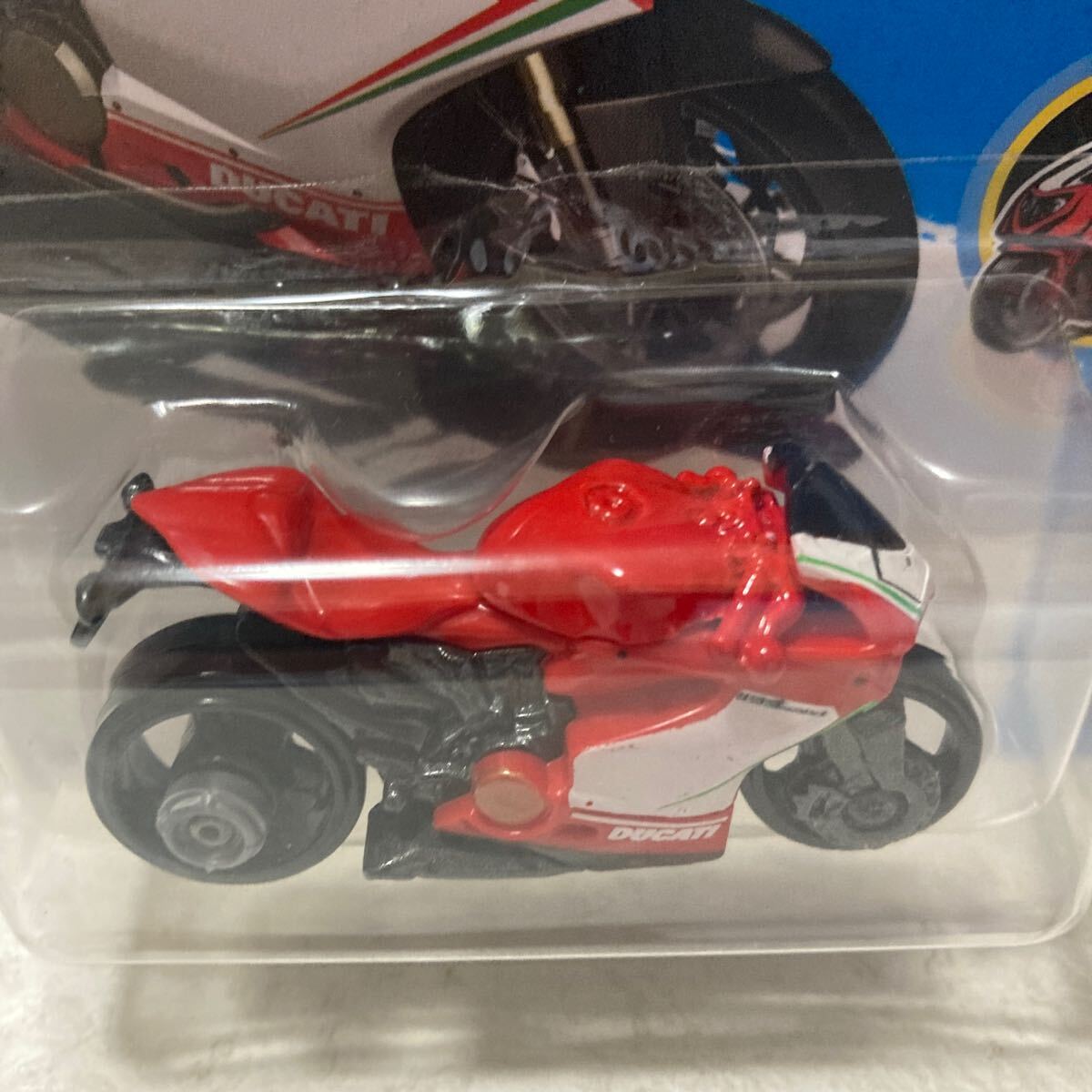 Hot Wheels★DUCATI 1199 PANIGALE HW MOTO★の画像2