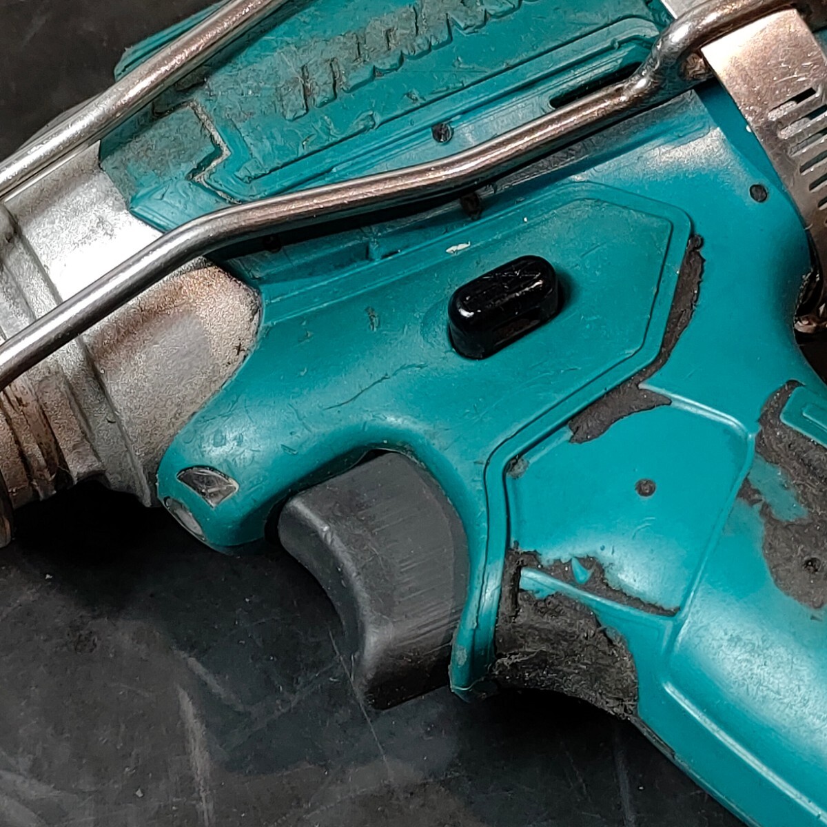 動作良好！ 中古品 マキタ makita 18V 充電式インパクトドライバ TD147D 本体のみ 青 コードレスの画像7