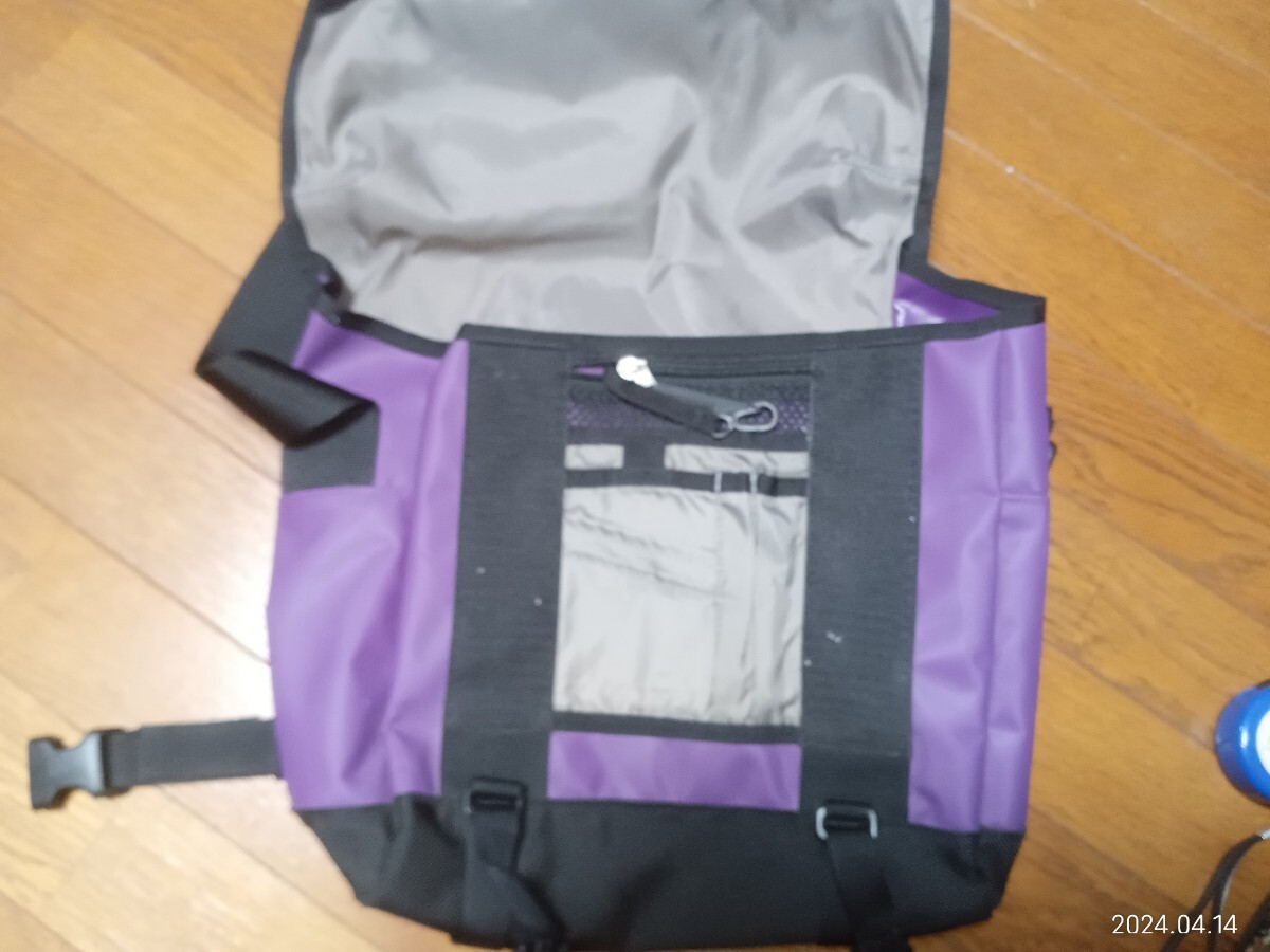 ノースフェイス NORTH FACE 紫カバン アウトドアの画像3