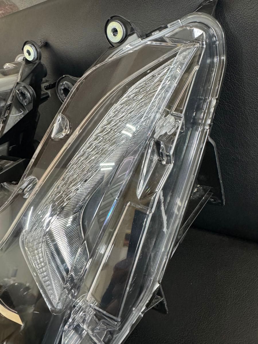 美品 トリシティ155 純正 LED ヘッドライト SG37J 17-22年 美品 トリシティ155 純正 LED ヘッドライト SG37J 17-22年