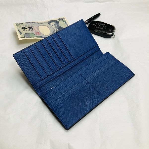 【田中革具】訳あり 黒×青　ハンドメイド カーボンレザー 二つ折り財布 ウォレット コインケース 牛革 レザー メンズ財布 長財布 ビジネス_画像7