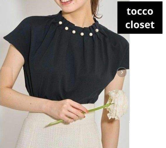 【新品】トッコクローゼット tocco closet パール装飾タック入りプチハイネックカットプルオーバー♪ブラック 黒 Mサイズ