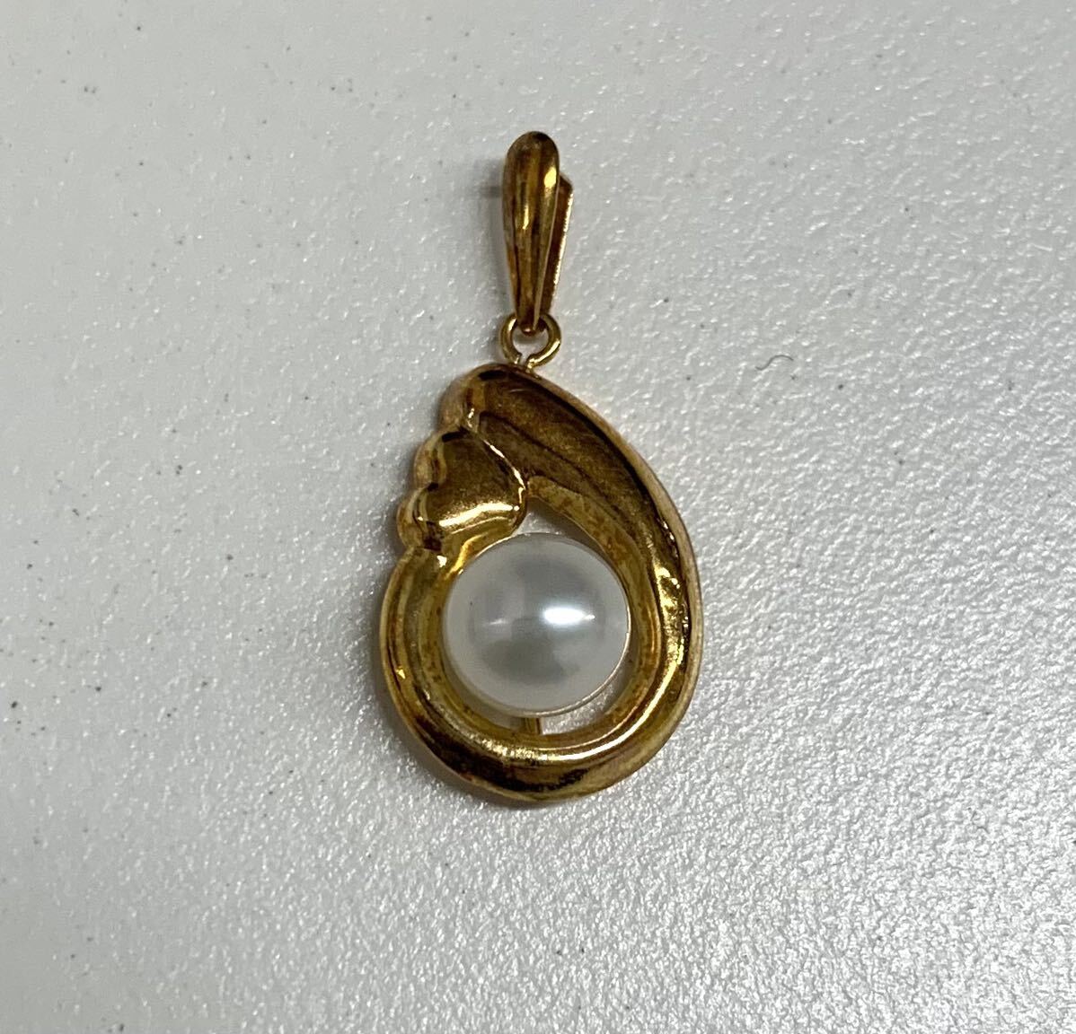 パール ペンダントトップ K18 アクセサリー 宝石 金 ゴールド 真珠 総重量約0.8ｇの画像1