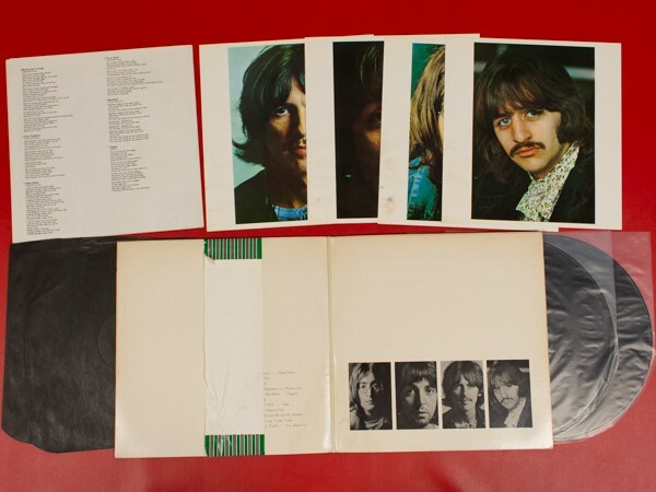 ◇◇【ポートレート付】ザ・ビートルズ The Beatles/ホワイト・アルバム/国内盤帯付きLP、AP-8570～71 #O11YK3の画像2