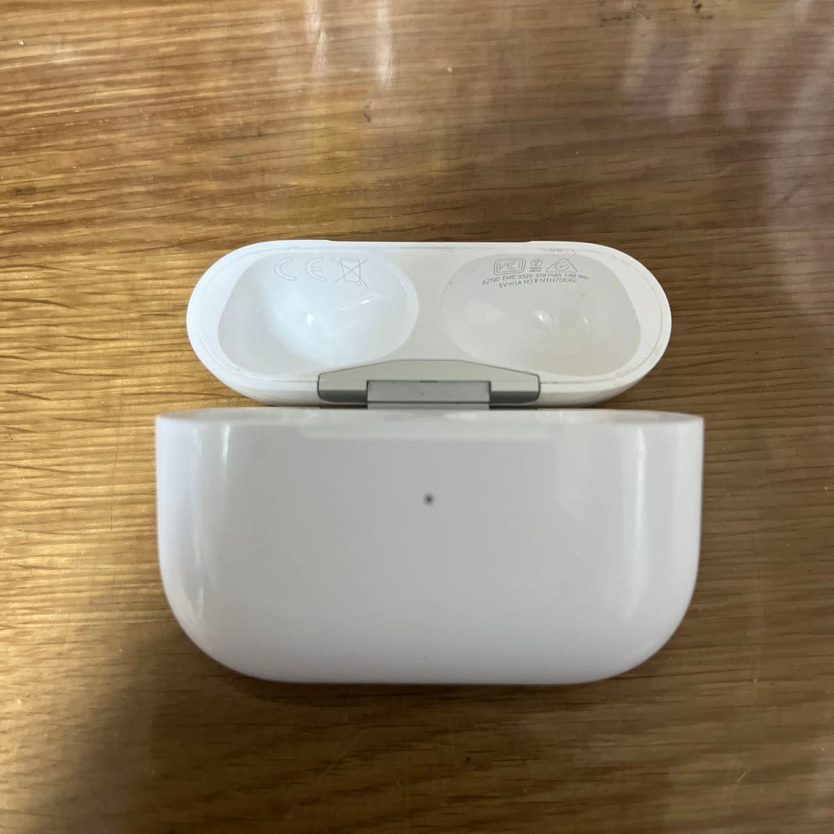 2-11 Apple AirPods Pro ケース A2190 ケースのみ イヤホン無し