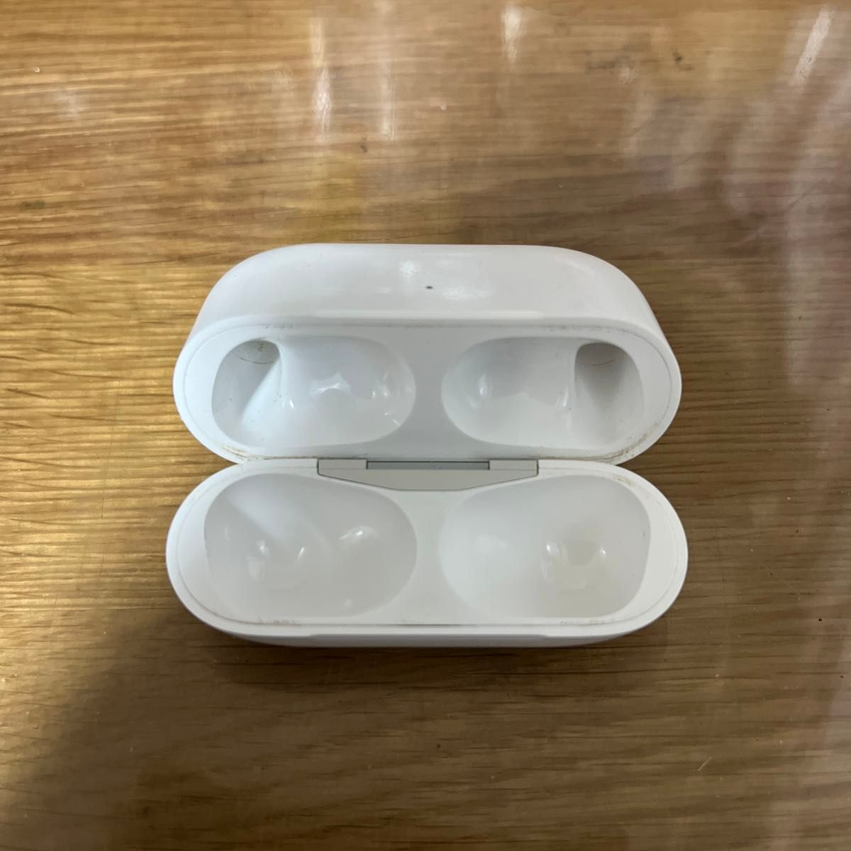 2-11 Apple AirPods Pro ケース A2190 ケースのみ イヤホン無し