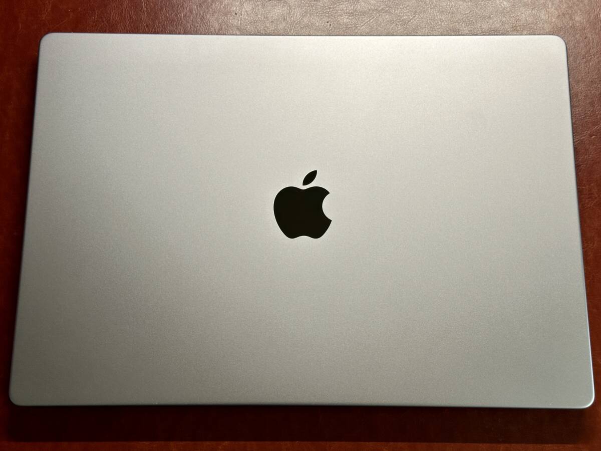 【中古美品】Apple MacBook Pro 2021 16インチ FK193J/A スペースグレイ M1 PRO/16GB/SSD1TB 充放電回数6回の画像4