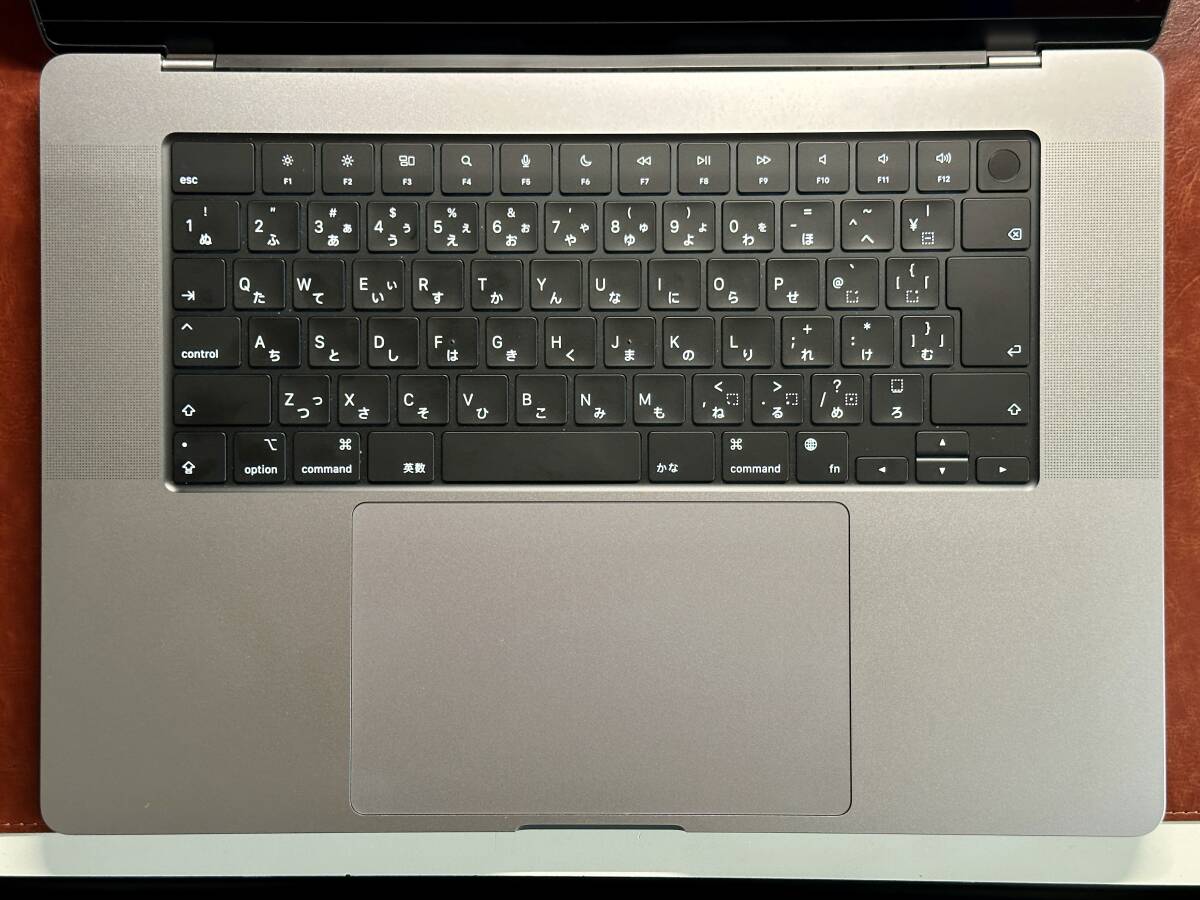 【中古美品】Apple MacBook Pro 2021 16インチ FK193J/A スペースグレイ M1 PRO/16GB/SSD1TB 充放電回数6回の画像2