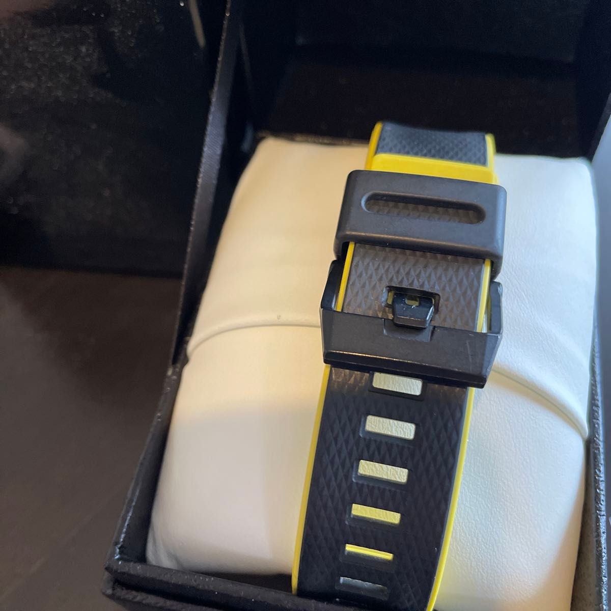 CASIO G-SHOCK カシオ 腕時計 ジーショック 稼働品　メンズ　腕時計　黄色 5590
