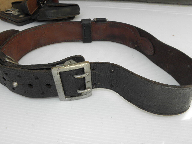 警察 グッズ まとめて 旧型 / レトロ ホルスター ベルト 警棒吊り 手錠入れ 革製 の画像8