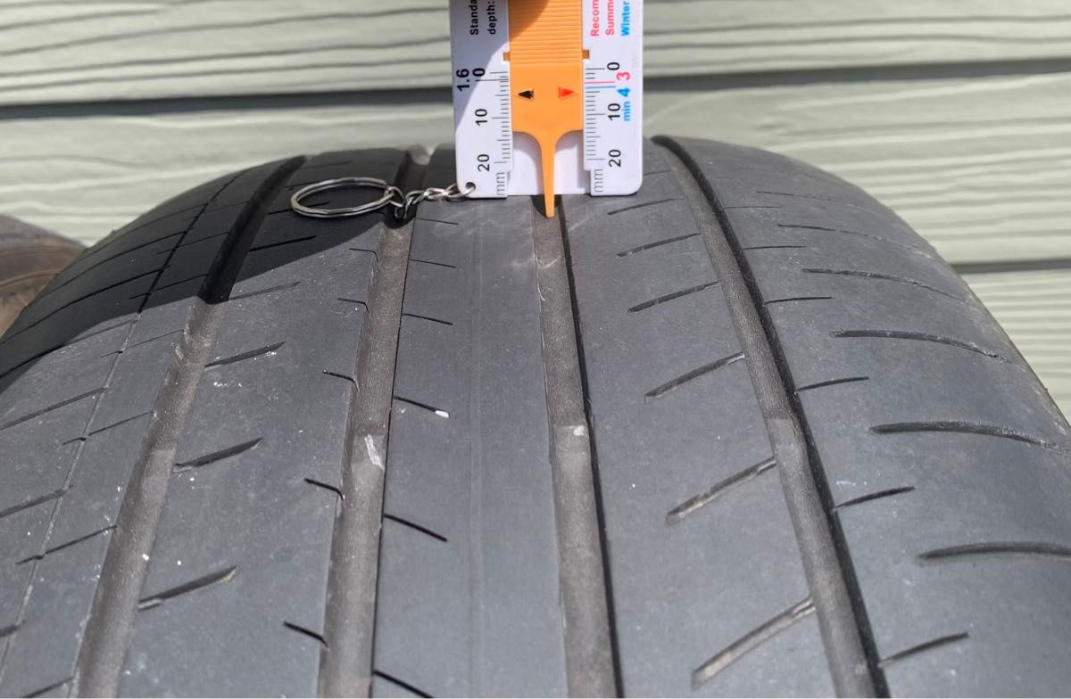 225/45R18 ヨコハマ ブルーアースGT   中古2本セット　訳あり品