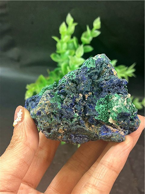 ◆AAAA級天然石極上質品アズライト【藍銅鉱】原石179U3-76U260D_画像3