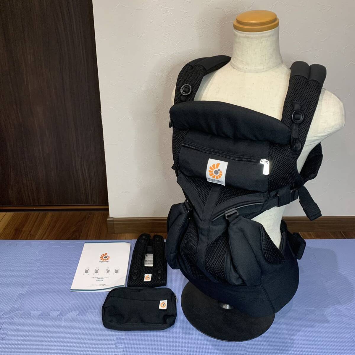 ergobaby エルゴベビー ベビーキャリア OMNI 360 クールエア オニキス ブラック 抱っこひも の画像1