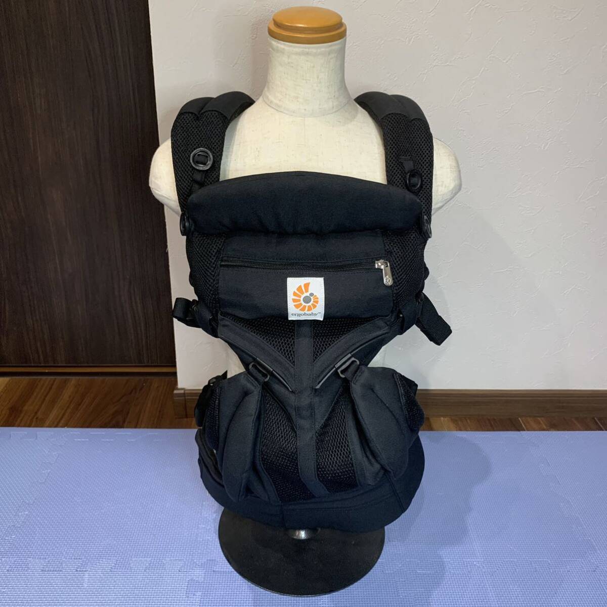 ergobaby エルゴベビー ベビーキャリア OMNI 360 クールエア オニキス ブラック 抱っこひも の画像2