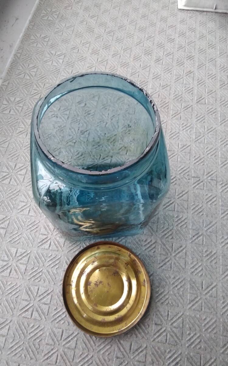 昭和レトロ　ガラス瓶　気泡入り　保存瓶　濃い緑色_画像3