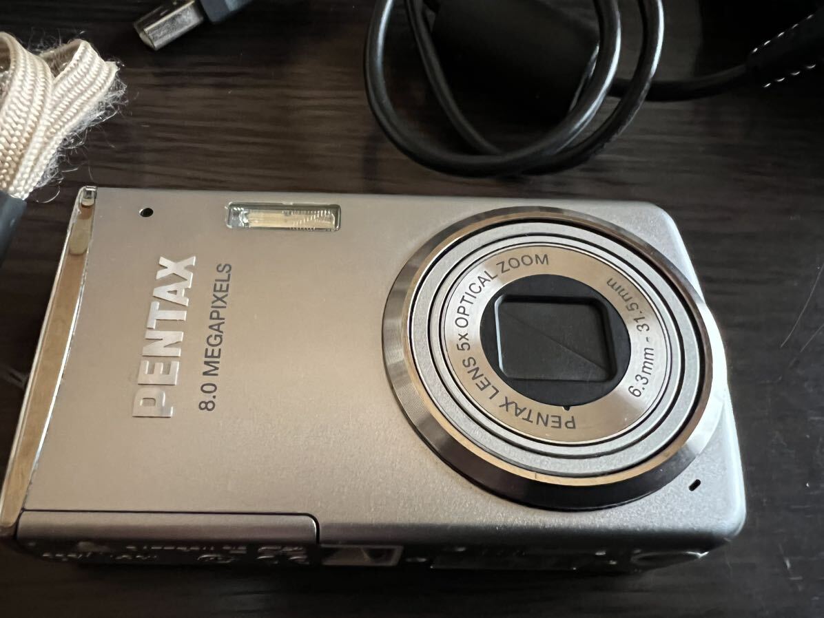 【実働品】ペンタックス　PENTAX optio M50 オプティオ　メモリーカード　2GB付きコンパクトデジタルカメラ デジカメ _画像2