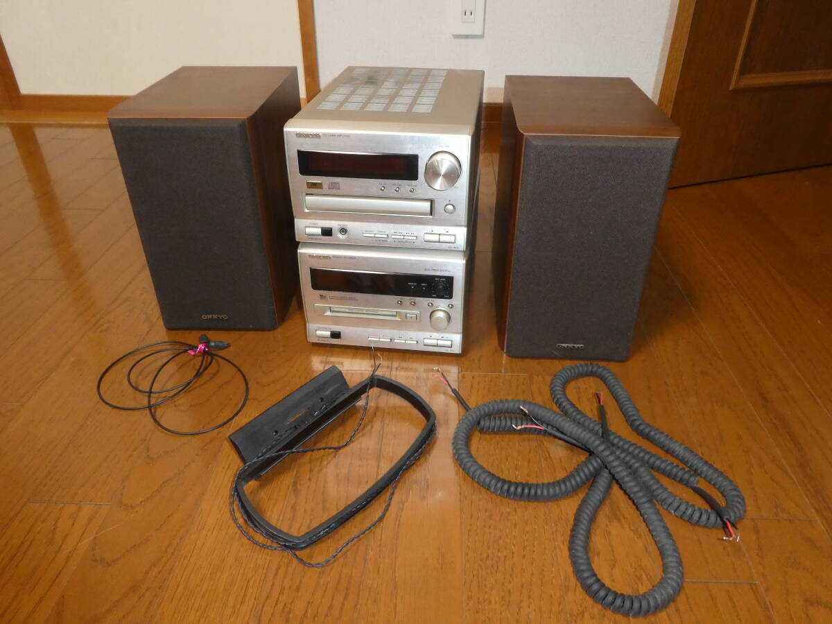 【ジャンク】ONKYO オンキョー md-185x cr-185x コンポ スピーカー CD MD と取扱説明書、スピーカーケーブル、ディジタル光ケーブル等_画像1