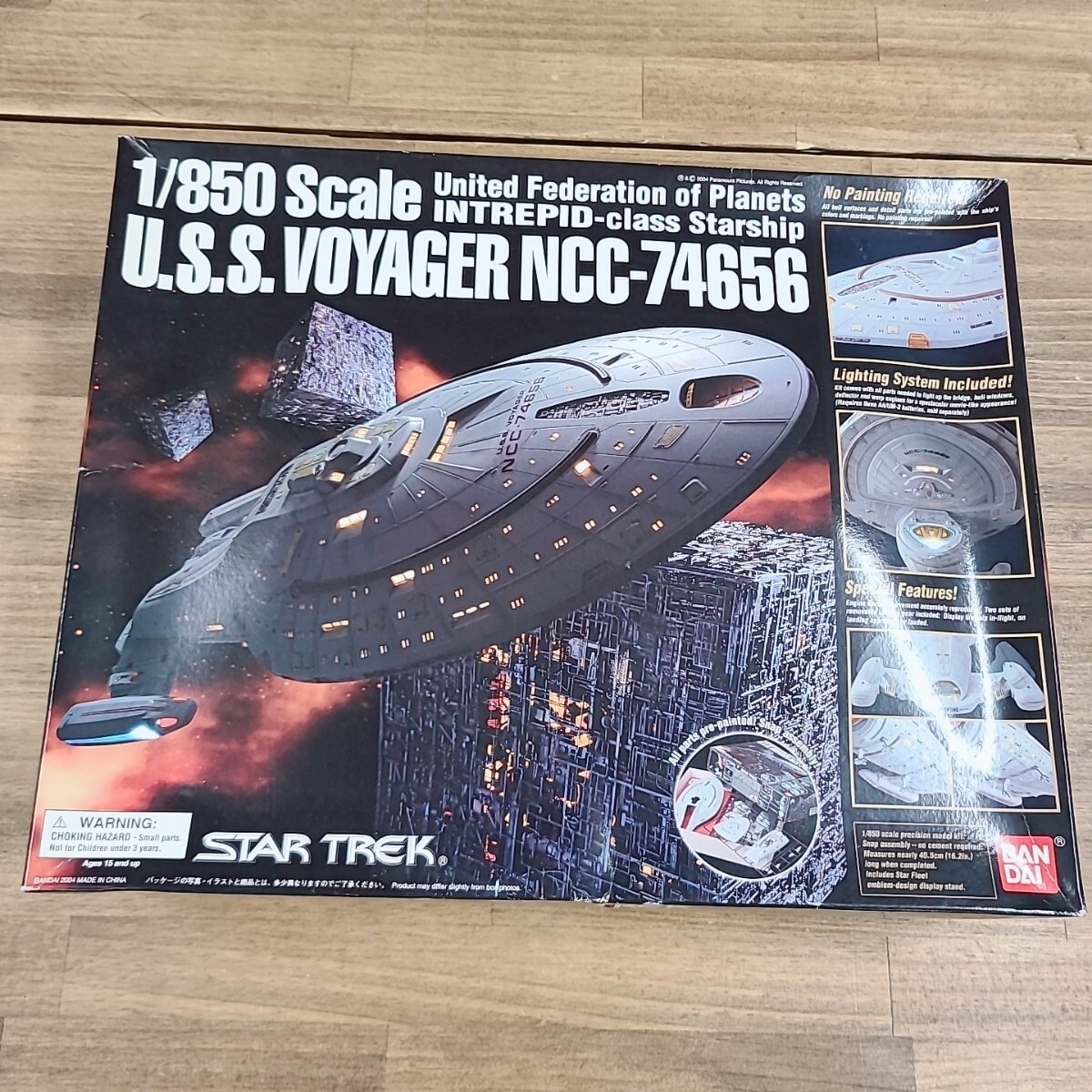 【K1】バンダイ 1/850 スタートレック U.S.S.ヴォイジャー NCC-74656 U.S.S. VOYAGER STAR TREK BANDAI プラモデルの画像1