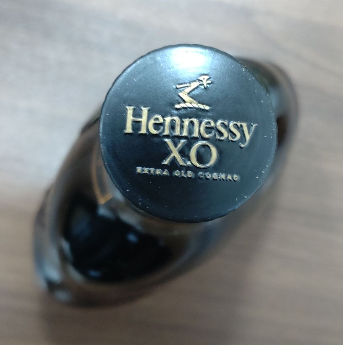 1円～ 未開栓 Hennessy ヘネシー XO 黒キャップ クリアボトル 700ml 40% 箱付 ブランデー コニャック 古酒 オールド ボトル_画像7