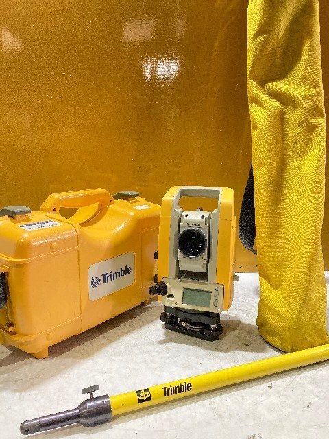 【1円スタート！】Nikon ニコン トリンブル トータルステーション Trimble M3 DR2 三脚付き 測量機器 ※現状渡し 九_画像1