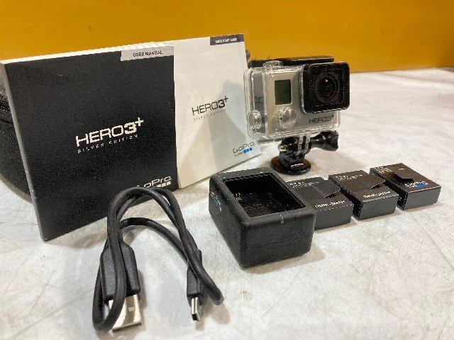 【1円スタート！】GoPro ウェアラブルカメラ HERO3+ シルバーエディション CHDHN-302 防水 バッテリー3個付き 動作良好の画像1